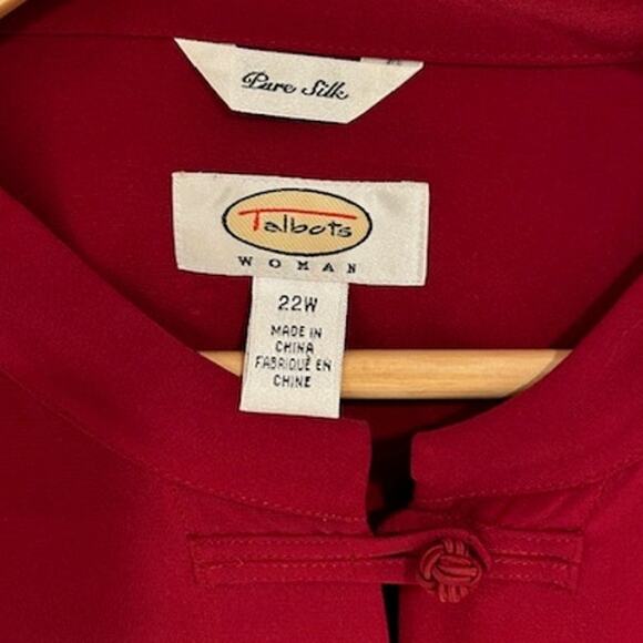 TALBOTS Deep Ruby Red Frog Button Mandarin Collar 100% Silk Elegant Woman's 22W - Picture 2 of 10